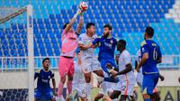 BRI Super League: Gol Cepat dan 7 Kartu, Biang Kekalahan Pahit Arema di Kanjuruhan